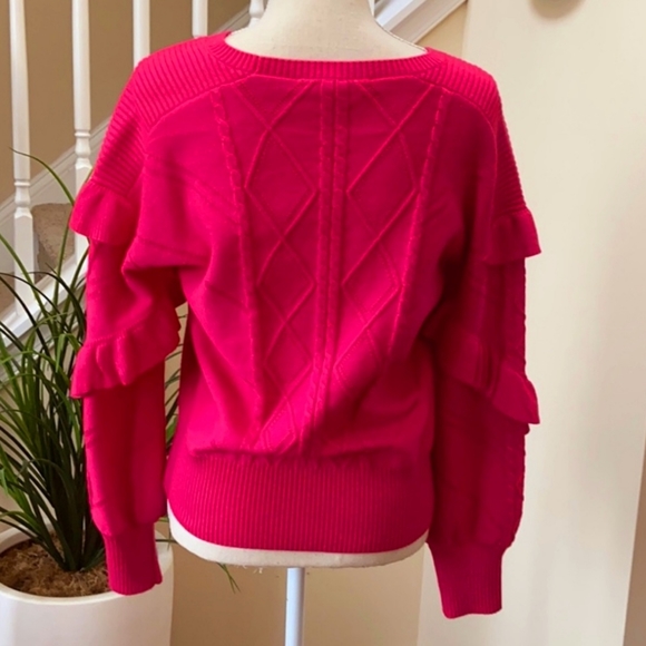 WBHM pink Sweater - Picture 2 of 4